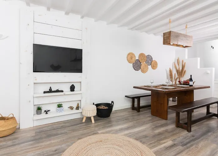 Whitelist Loft In Mykonos Town